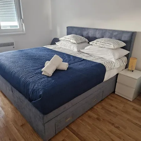 Zatvoreno Apartment Zadar